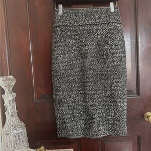 Zara Black & White Tweed Pencil Skirt